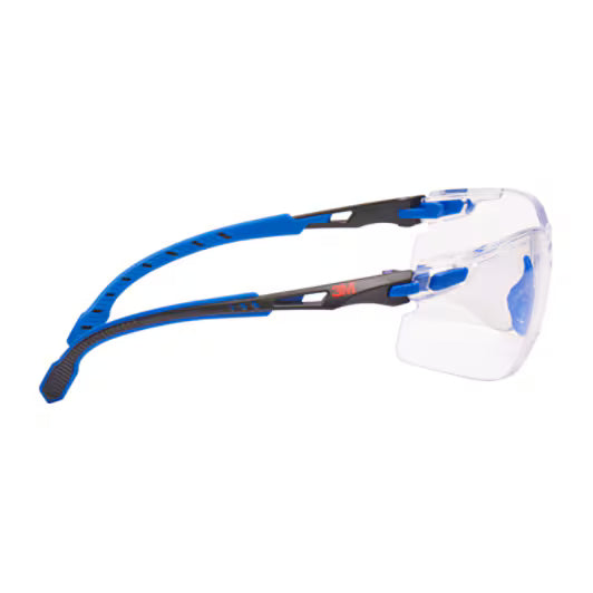 3M™ Solus™ 1000 Schutzbrille, blau/schwarzer Rahmen, Scotchgard™ Anti-Beschlag- und Kratzschutzbeschichtung (K&N), klare Scheiben, S1101SGAF-EU, 20/Karton