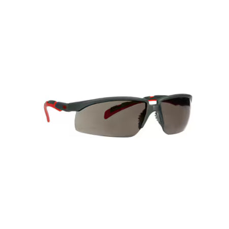 3M™ Solus™ Serie 2000, S2002SGAF-RED, grau/rote Bügel, Scotchgard™ Anti-Beschlag-Beschichtung, graue AC-AK-Scheiben, 20/Karton