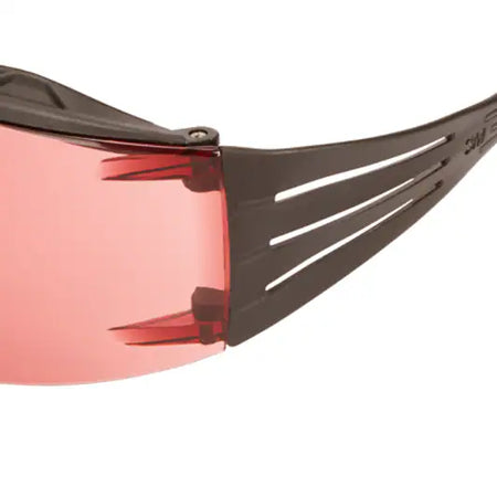 3M™ SecureFit™ 400X Schutzbrille, schwarz/schwarzer Rahmen, Scotchgard™ Anti-Beschlag- und Kratzschutzbeschichtung (K&N), Vermillion-Gläser, SF422XSGAF-BLK-EU, 20/Karton