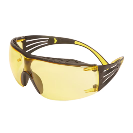 3M™ SecureFit™ 400X Schutzbrille, Gelb/Schwarz Rahmen, Scotchgard™ Anti-Beschlag und kratzfeste Beschichtung (K&N), bernsteinfarbene Gläser, SF403XSGAF-YEL-EU, 20/Karton