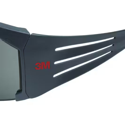 3M™ SecureFit™ 600 Schutzbrille, grauer Rahmen, kratzfest, graue polarisierte Gläser, SF611AS-EU, 20/Karton