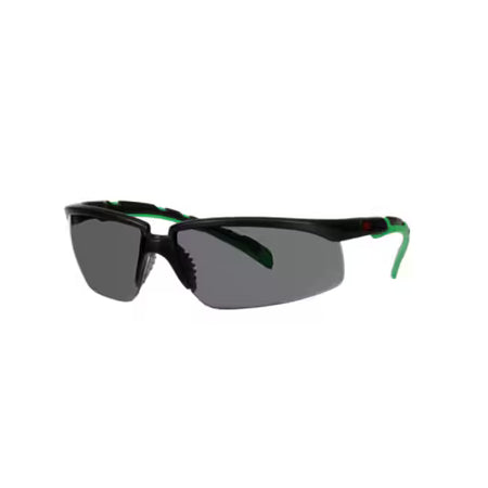 3M™ Solus™ 2000 Schutzbrille, schwarz/grüner Rahmen, kratzfest+ (K), IR 3.0 graue Gläser, S2030ASP-BLK, 20/Karton