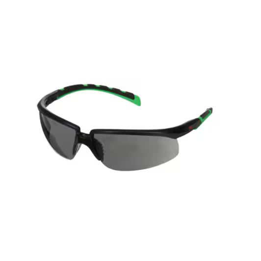 3M™ Solus™ 2000 Schutzbrille, schwarz/grüner Rahmen, kratzfest+ (K), IR 3.0 graue Gläser, S2030ASP-BLK, 20/Karton