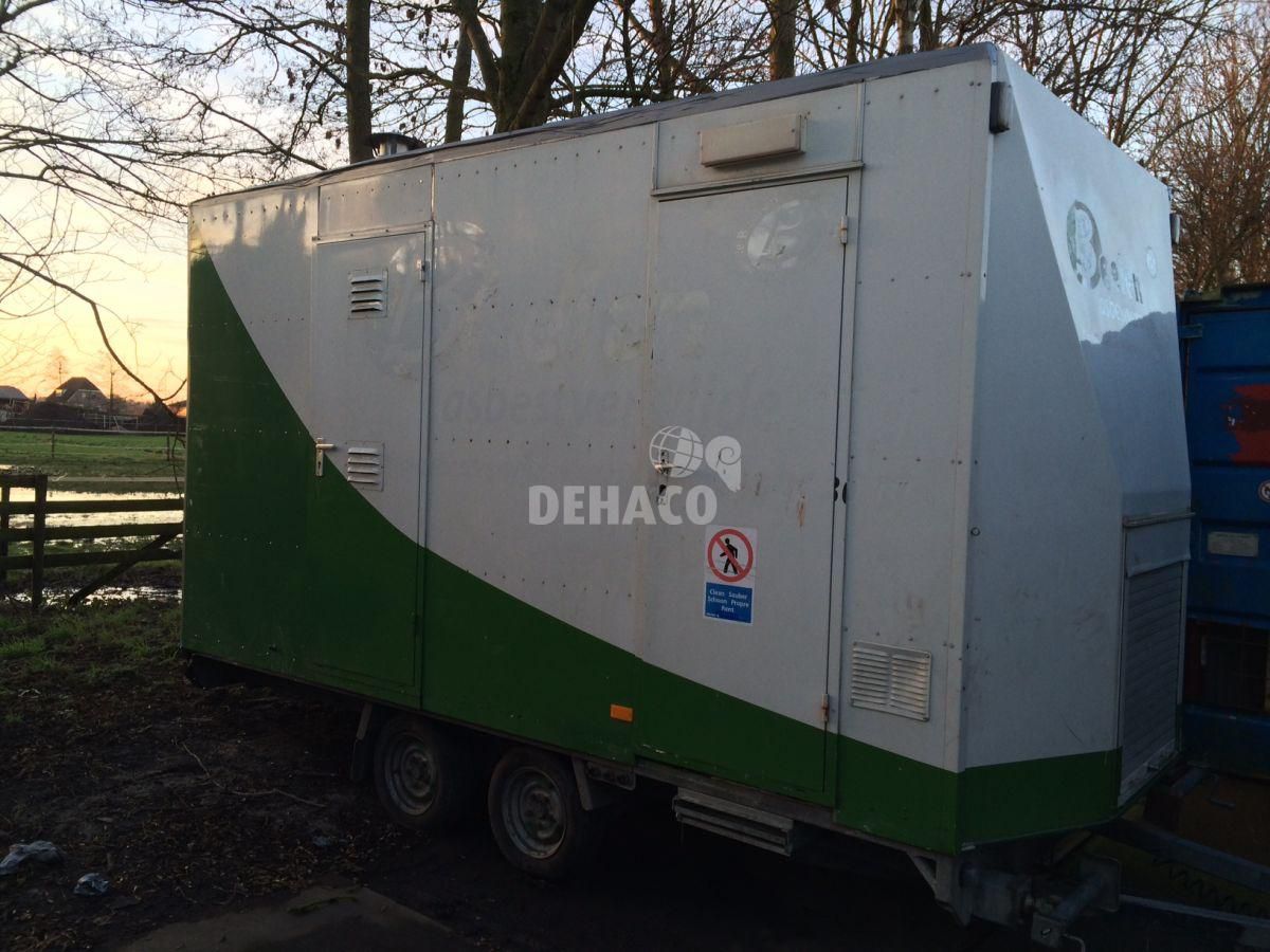 Anlass: Deco400 3-Stufen-Dekontaminationseinheit